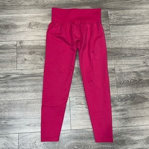 NVGTN Fushia Pink Leggings size Large